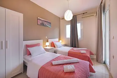 Image de Appartement confortable et spacieux, à 2 minutes de la plage