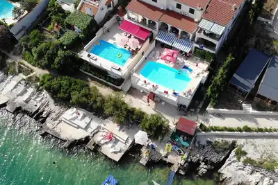 Image de Split-Trogir, piscine chauffée, plage privée, plus belle vue mer sur l'Adriatique