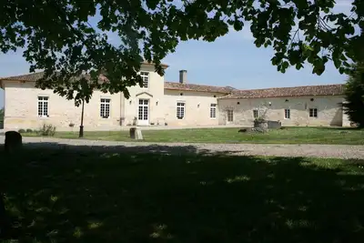 Image de Gîte 3 Etoiles  paisible, au coeur du Château l'Insoumise