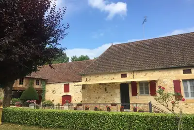 Image de Maison Périgourdine \"A la Maison Fleurie\"