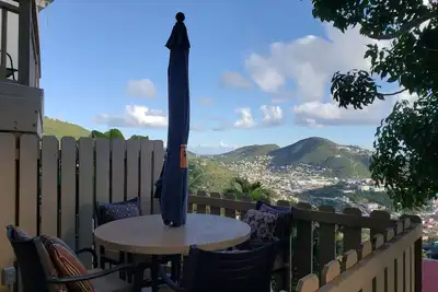 Image de Little Indigo Apartment # 1 - Island Living with Amazing Views