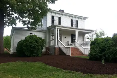 Image de 1865 Maison de plantation près du lac Gaston!