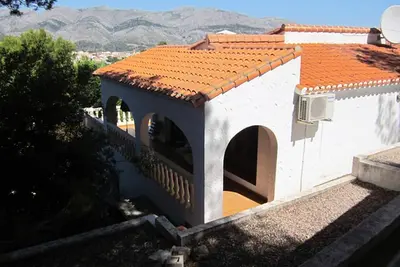 Image de Superbe Position Hillside Avec Piscine PRIVÉE Et Jardin TERRASSÉ - Uk Tv et Wif