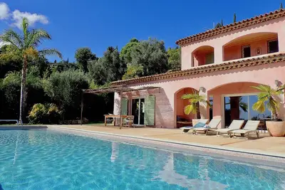 Image de •••• Villa strelitzia Vence ••••   Piscine 14 m •••• A 2 pas du Centre Ville