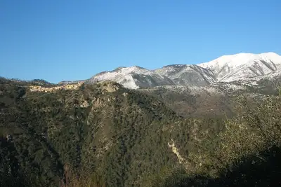 Une vue à couper le souffle sur la vallée, calme climatisée. Villa appart 6 p