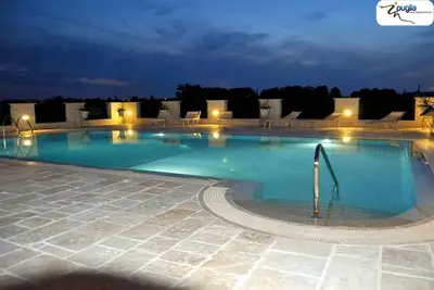 Image de Trulli I tre peri de luxe en Val d'itria avec piscine privée et wifi