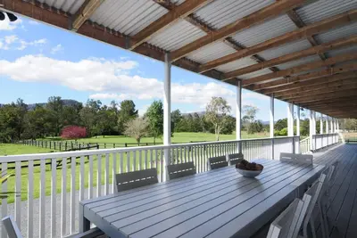 Image de Rivermist - Luxe 6 chambres et 6 salles de bains!