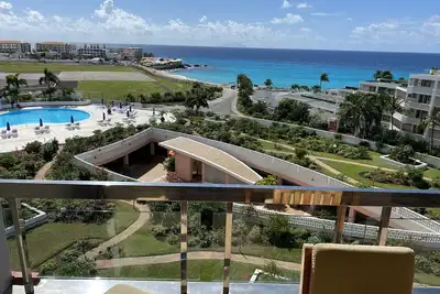 Image de \"St. Maarten - Maho \"- Beach Across Street - 1 Condo B \/ R dans l'immeuble La Terrasse