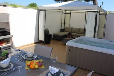 Image de \"Luz House\" appartement charmant avec jacuzzi