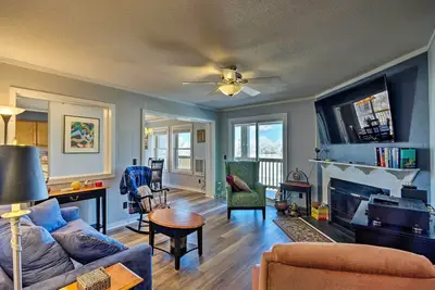 Image de Nouveau! Condo avec accès à la piscine, à droite sur Beech Mountain!