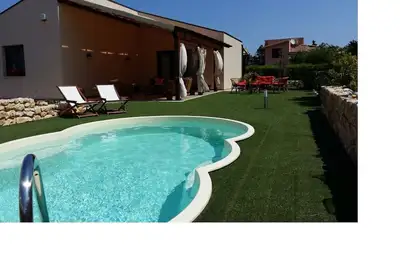 Image de Villa avec piscine Ă Scopello