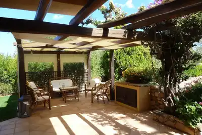 Image de Villa Fiore: bien finie, vue sur la mer; grand jardin aménagé, 1, 5 km de la mer.