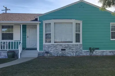 Image de Grande maison familiale près de Disneyland et des plages