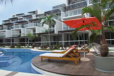 Image de Luxueux condo 1 pièce E12