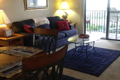 Image de Charmant condo 2/2 avec vue sur l'océan. Tarif spécial août! Chaleur d'été fraîche @ plage!