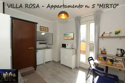 Image de Villa Rosa - Appartement n. 5 \"Myrtle\" (2 lits):