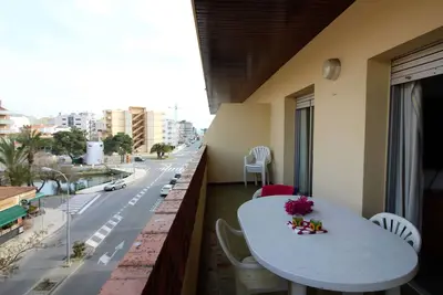 Image de Très bien situé dans le quartier de Santa Margarita, près des commerces et plage. <br>35m2 po