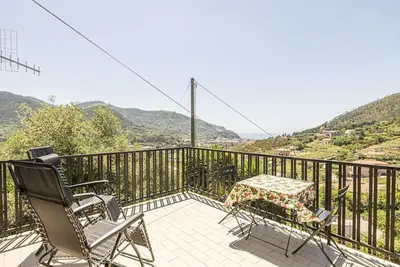 Maison I Limoni avec vue sur la mer.