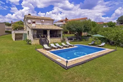 Image de Maison de vacances Stara Hiža * terrain spacieux, piscine privée, Internet sans fil