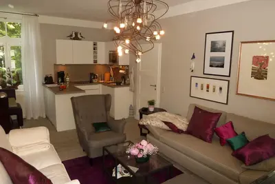 Image de Appartement pour le bien-être avec un grand balcon, proche de la plage, élégant - Nk inclus