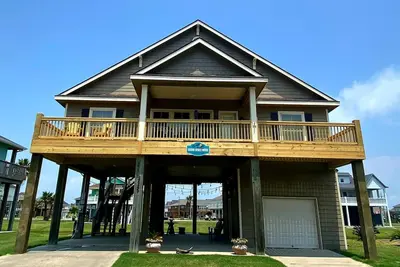 Image de \"Shore Beats Work\" Superbe maison avec vue sur la mer, près de la plage - 3br / 2ba