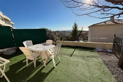 Image de T2, , clim, Wifi (fibre), Vue Mer, Parking privé gratuit. Plages à 5 min (2)