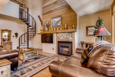 Image de Magnifique condo Breck, à 1 pâté de maisons de la rue Main et de la télécabine