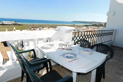 Image de Excellent appartement avec vue sur la mer à Meia Praia