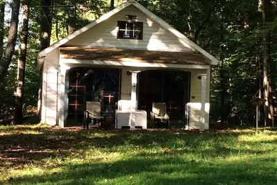 Image de Chalet Woodland calme près de St. Leonard's Creek