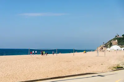Image de Appartement sur la plage Ă Calella, Barcelone. Wifi gratuit, a \/ c
