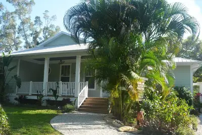 Image de Belle maison de plage de Nokomis! ! !
