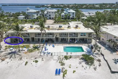 Image de La Plage, condo # 107, en bord de mer