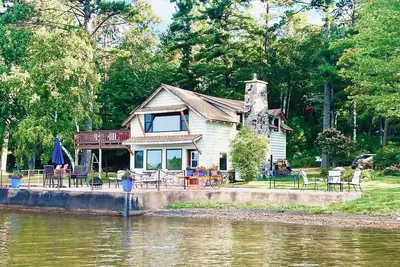 Image de Lounge - Un Amazing View! Un d'une sorte - Ă droite sur Trout Lake!