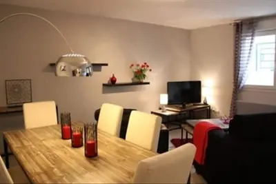 Image de Marchez pour vous entraîner et faire du shopping avec un espace privé extérieur unique dans la ville