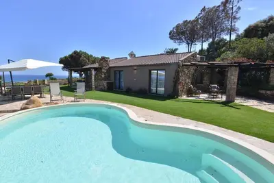 Image de Villa avec piscine et vue imprenable, Chia Sardegna Italie