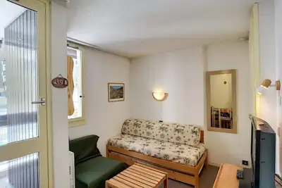Image de Studio cosy 2 pers, 16m², ski aux pieds, balcon Est, commerces à proximité
