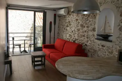 Image de Charmant studio- coeur vieille ville d'antibes proche mer et rempart