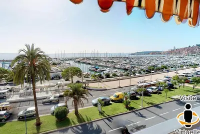 Image de Studio rénové face mer avec terrasse, clim, wifi et proche commodités à Menton