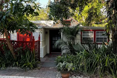 Storybook Cottage dans un emplacement de rêve - Piscine privée, À proximité de Siesta & More