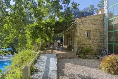 Image de Villa Familiale En Pierre Avec Piscine Et Grand Jardin Clime Wifi - 6 Pers