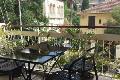 Image de Joli 2p climatisé à 300 m de la plage, petite terrasse