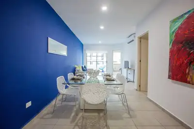 Image de Central & Brilliant 2br Flat avec balcon privé | Dormir 6