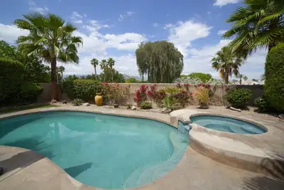 Image de Desert Golf Oasis avec piscine privée * chauffée *