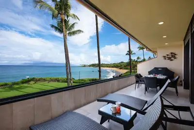 Image de Magnifique condo face à l'océan à partir de 699. 00 / nuit - Makena Surf Resort F-209