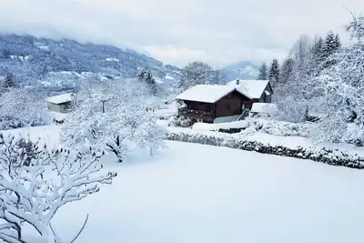 Image de Chalet plein sud avec vue sur la vallée du giffre