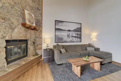 Image de Nouveau! Condo Granby Ranch moderne sur la route de la navette!