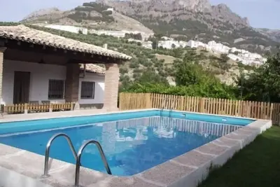 Image de Esteban Maison pour 10 personnes