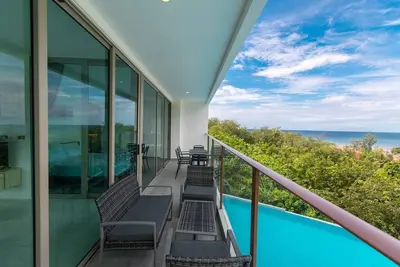 Image de Superbe appartement 2 chambres avec vue sur la mer