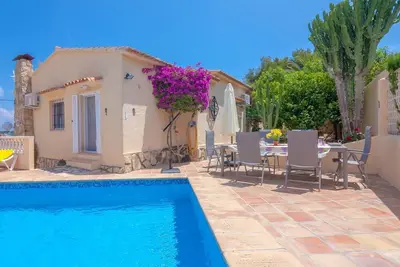 Image de Villa à louer à Benissa, Bibiane avec piscine privée