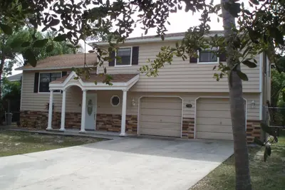 Image de \"Sunset Home\", 0. 6 Milles De Howard Park Et Beach - Tarpon Springs, Floride